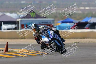 media/Oct-09-2022-SoCal Trackdays (Sun) [[95640aeeb6]]/Turn 2 (1110am)/